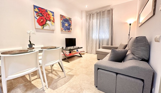 Apartflat® Piscina, Parking, Wifi y Mucho Mas!