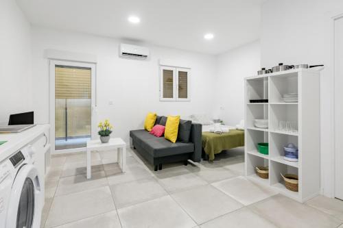 Apartment A Private Complex Metro 4Pax