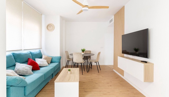 Apartment 'Alojamiento Entero En Aguilas' with Balcony, Wi-Fi and Air Conditioning