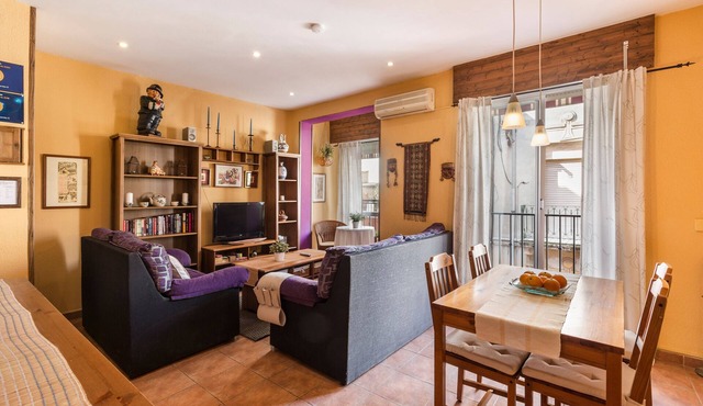 Apartment 'Arrabal De San Benito 2' with Private Terrace, Wi-Fi and Air Conditioning