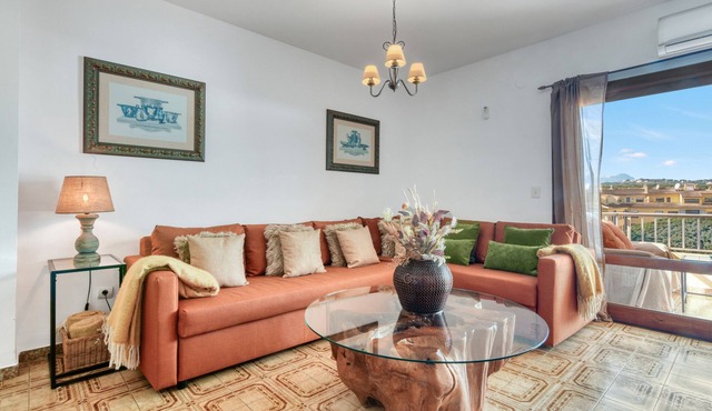 Apartment 'De Moraira' with Sea View, Wi-Fi and Air Conditioning