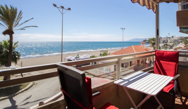 Apartment "Studio 1 - Sea Front" Near the Beach with Sea View, Balcony, Terrace & Garden