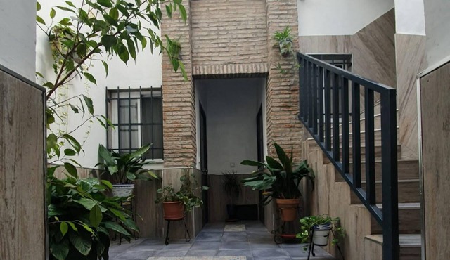 Apartment in the Fontanal, House - Courtyard of neighbors