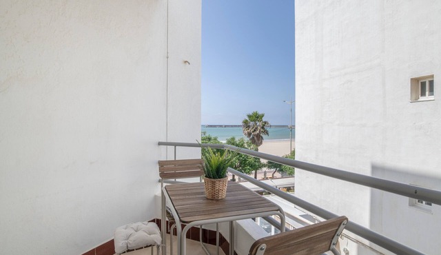 Apartment 'Marítimo' with Sea Views and Private Terrace in Barbate