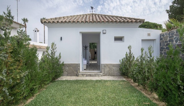 Apartment 'Suite 7 In Natural Park' with Shared Pool, Wi-Fi and Air Conditioning