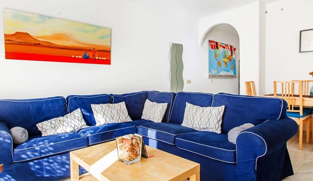Beautiful apartment for 5 guests with WIFI, A/C, TV and terrace