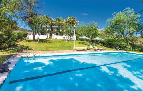 Beautiful Home In Higuera De La Sierra