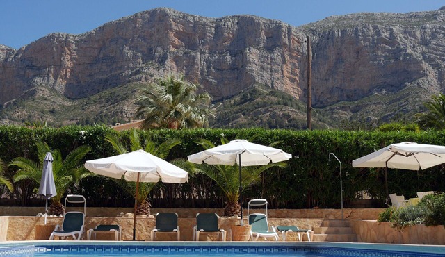 Beautiful holiday home with pool.