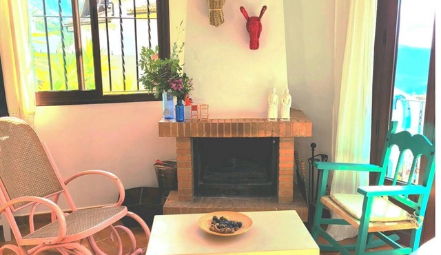 Bright apartment with views and fireplace in Benaocaz