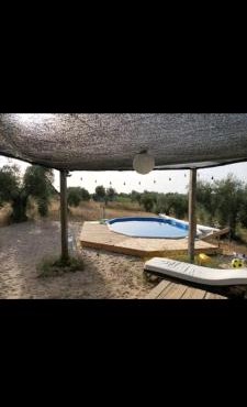 Caravana acogedora con piscina "Amantes de la naturaleza"