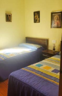Casa Ana Cacabelos Camino de Santiago
