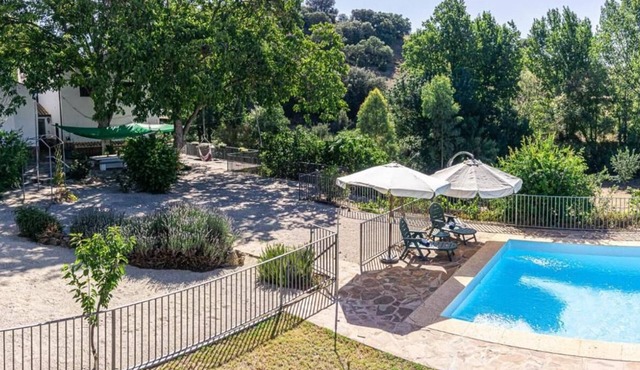 Casa Antoni is a cozy 4 person house in Mures, Spain, with a charming, tradition