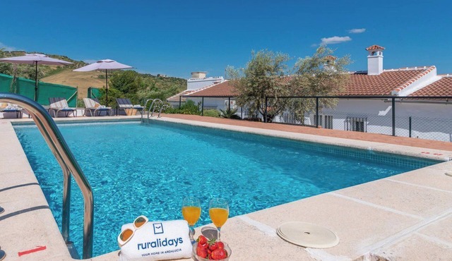 Casa Brenda & Donald Antequera by Ruralidays