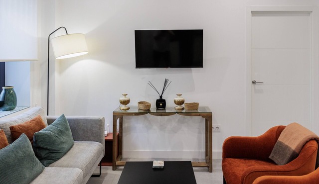 Casa Deco – Spacious Apartment Near the Center of Seville