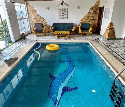 Casa Delfino con piscina interna