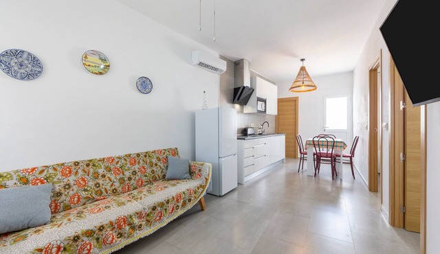 Casa Laura: rural home with mountain views, Wi-Fi, and air conditioning