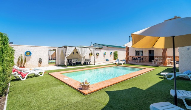 Casa Lola Holiday Home - Lantejuela