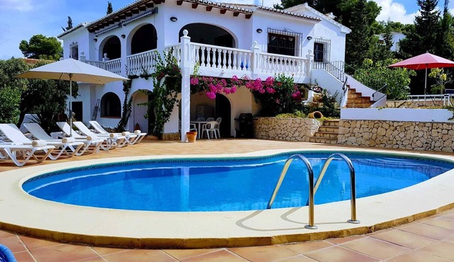 Casa Los Arcos Moraira - 5 bed luxury villa walking distance to Moraira Centre