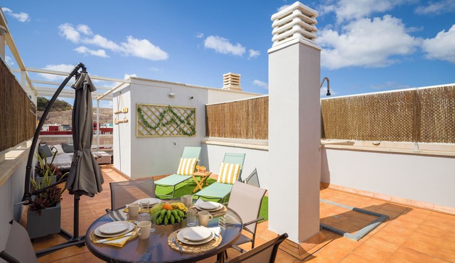 Casa Maresía - Ocean View Penthouse, Terrace & BBQ