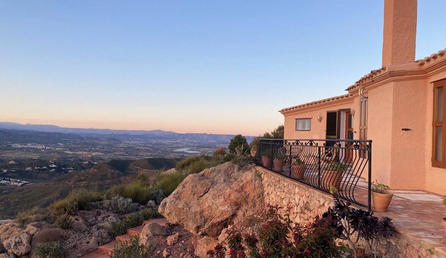 Casa Mary Jo 3 bedroom villa, stunning mountain veiws in Cabrera