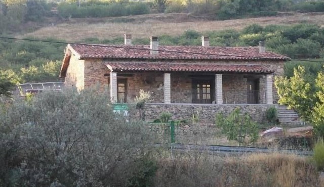 Casa Rural de Agroturismo El Vallejo for 11 people