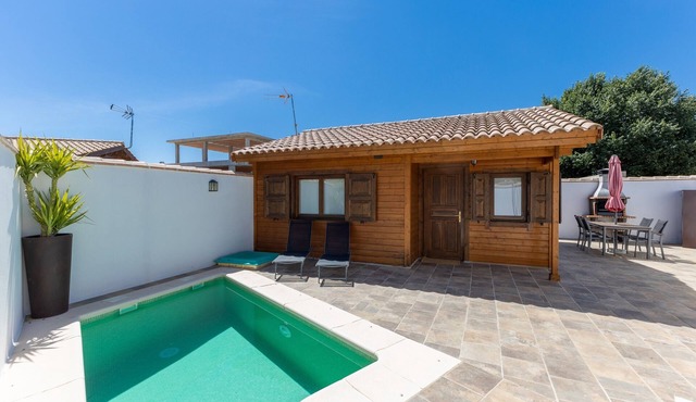 Casa Rural 'La Dehesilla' in Toledo – Cozy Retreat for 4 with Private Plot