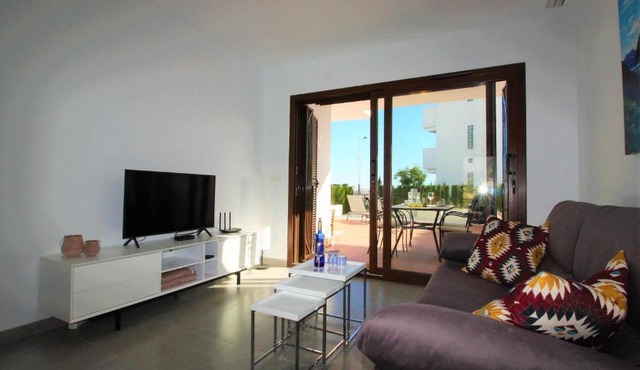 Casa Tapas y vino apartamento con jardin y piscina comunitaria