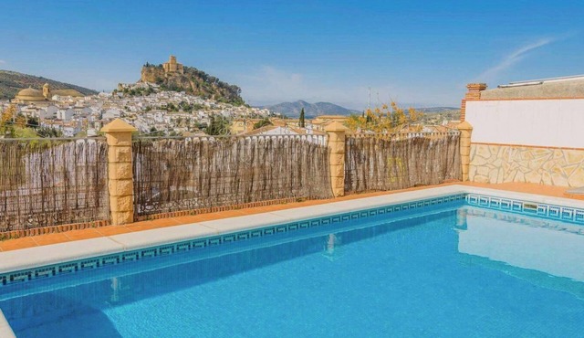Casas de Paquita - El Mirador Montefrío by Ruralidays