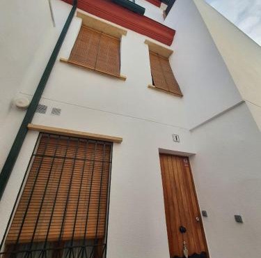Casita Piedra Escrita - Casa Completa 3 Plantas con Terraza Chill Out