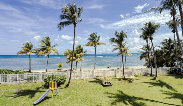 cbBeachfront Paradise, Ocean Views, Tradewinds, Quiet Complex, Steps to Luquillo in Luquillo