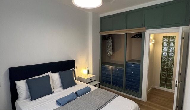 Central apartment for remote work & seasonal stays