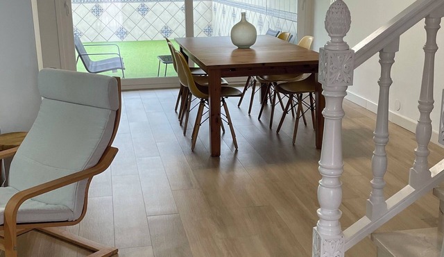 Charming 3-bedroom townhome with AC, WiFi in lovely Retamar