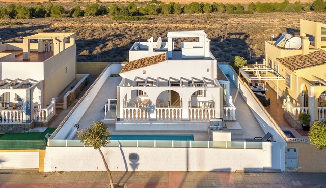 Charming 4 Bedroom Villa La Vita e Bella in lovely Sunny Murcia Region.