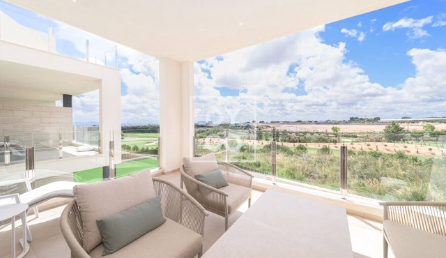 Classy Golf Retreat - WOW-views - small dogs welcome - by Oyoostays