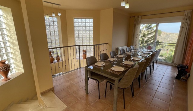 Comfortable villa with air conditioning, Wi-Fi, pool, and peaceful garden