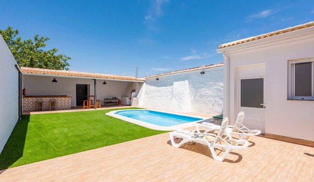 Cortijo del Coco 2 Fuente de Piedra by Ruralidays