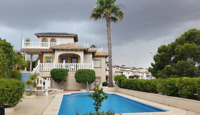 Costa Blanca Poolhaus