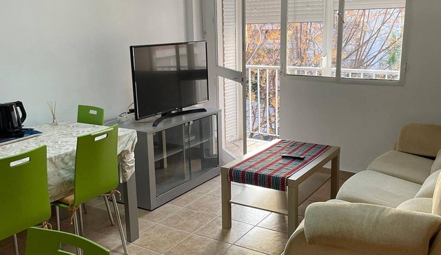 Cosy apartment with shared balcony