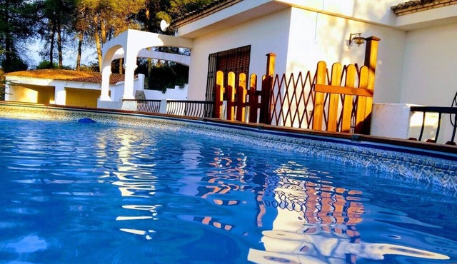Country House 'El Parais' with Mountain View, Private Pool and Wi-Fi