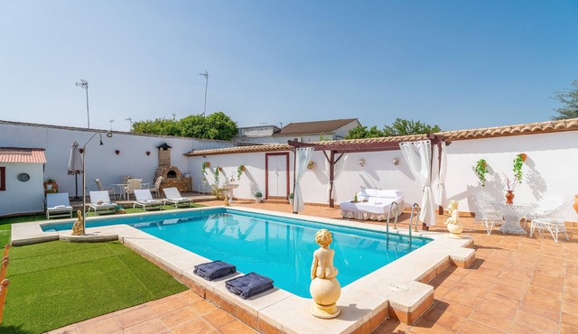 Country House 'Los Mellizos' with Private Pool, Wi-Fi and Air Conditioning