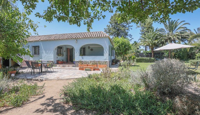 Country House 'Villa Moral' with Private Pool, Wi-Fi and Air Conditioning