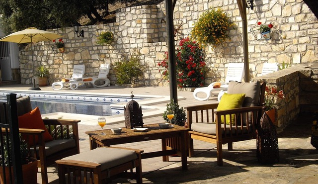 Country House with large Pool and Stunning Views. Near the Historic Iznajar