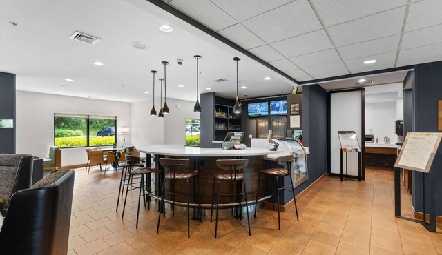 Courtyard by Marriott Burlington Williston in Williston