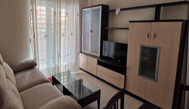 Cozy beach apartment with air conditioning and fast WiFi