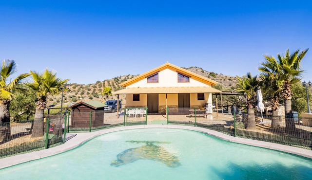 Cubo's El Rincon de Bolaño 1D / free wifi / mountain views / shared pool