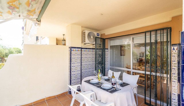 Cubo's First Line Beach Las Gaviotas Apartment/beachfront/terrace/free wifi