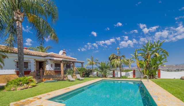 Cubo's Villa La Cuesta / Air conditioning / impressive garden / private pool / wifi