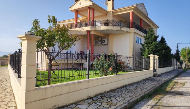 Dreams 5 in Karditsa