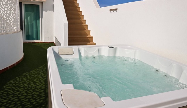 ECO Apart comfortable La Orquídea. With terrace, garden and jacuzzi at Green Dharma