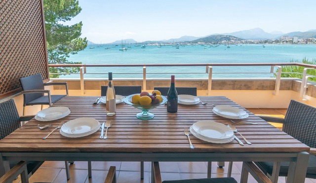 ED. BELLVEURE 2º A - Beautiful apartment on the seafront. Free WiFi.